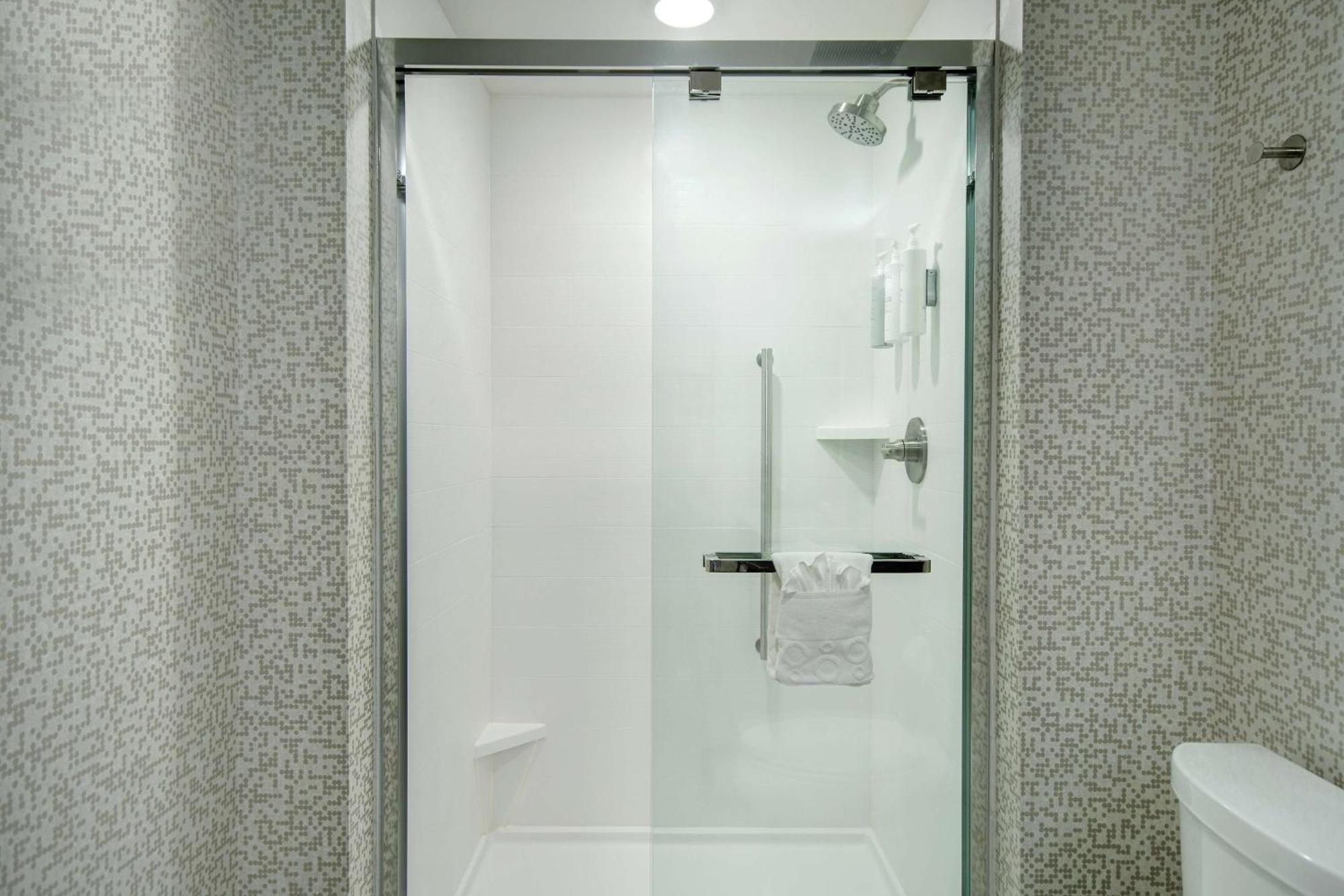 Home2 Suites By Hilton Grand Rapids Airport Kentwood Exteriér fotografie