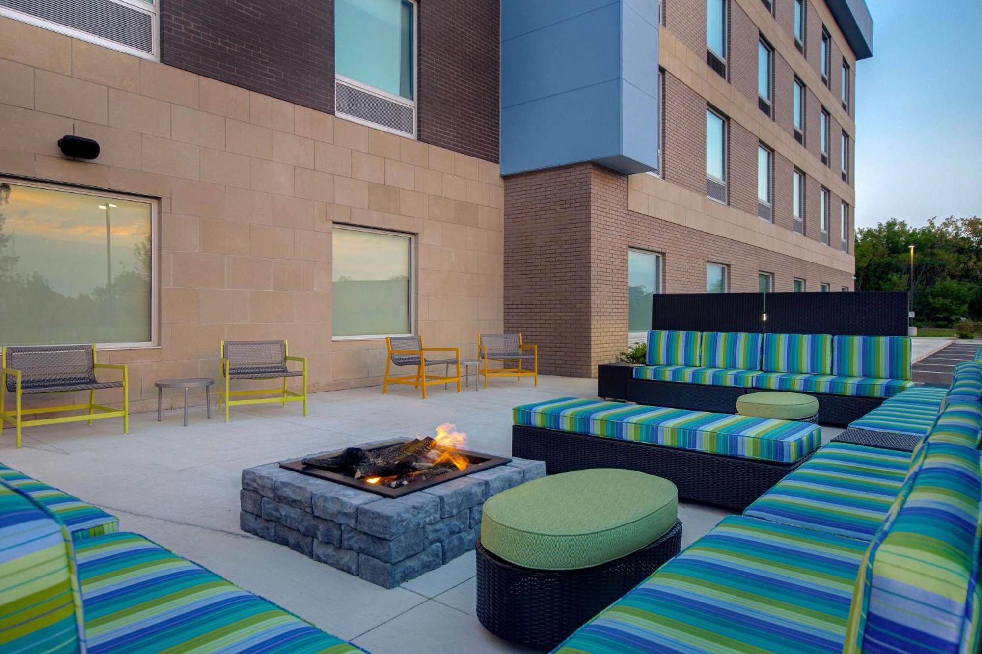 Home2 Suites By Hilton Grand Rapids Airport Kentwood Exteriér fotografie