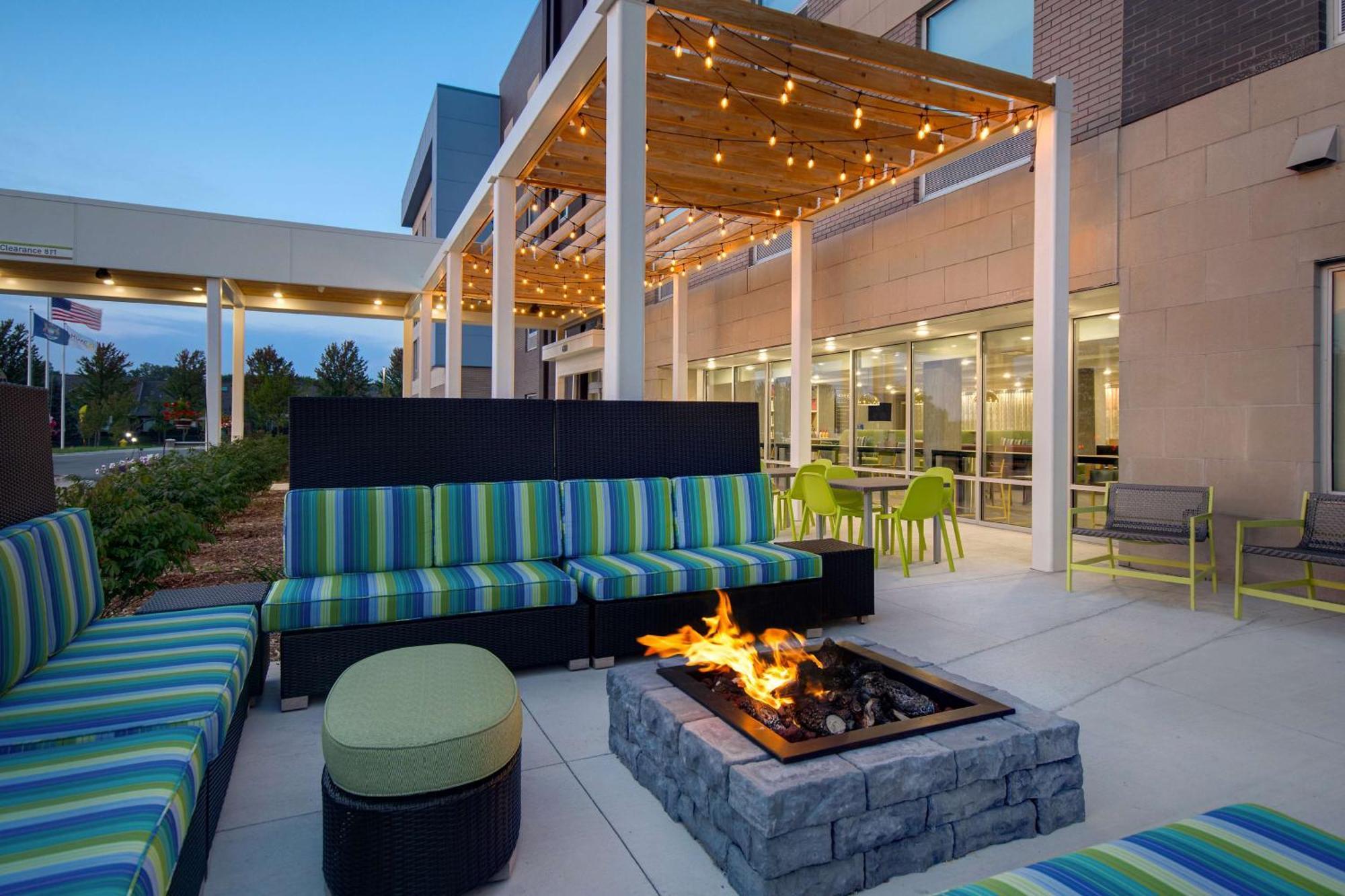 Home2 Suites By Hilton Grand Rapids Airport Kentwood Exteriér fotografie